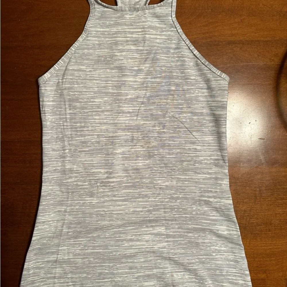 Lululemon Athletica Gray Fitted Sleeveless Tank Top